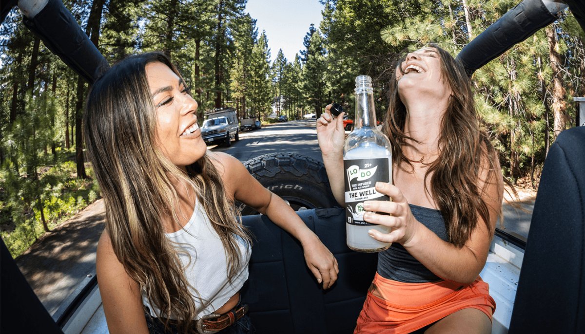 THC Drinks vs. Edibles: Why Liquid Cannabis is Winning in 2026